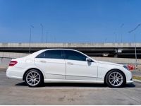 Mercedes Benz E300 3.0 Avantgarde Sports with Comand Online W212  ปี  2011 รูปที่ 1